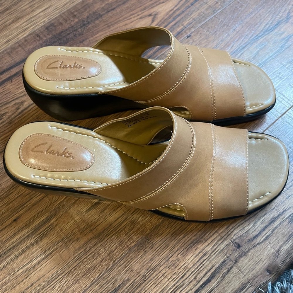 Clarks Women's Brown Leather Mules